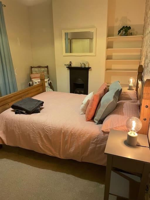 Gloucester Rd 2 Mins Away - Fab, New, Trendy House بريستول المظهر الخارجي الصورة